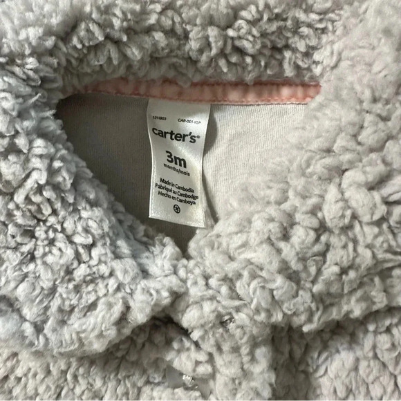 Carter's baby girl size 3 months sherpa grey jacket - Picture 3 of 3